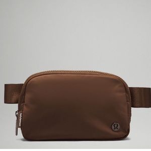 NWT lululemon everywhere belt bag